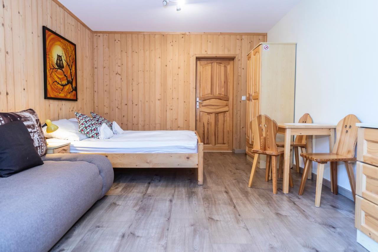 Domy Sywarne Z Sauna I Widokiem Na Gory コシチェリスコ エクステリア 写真