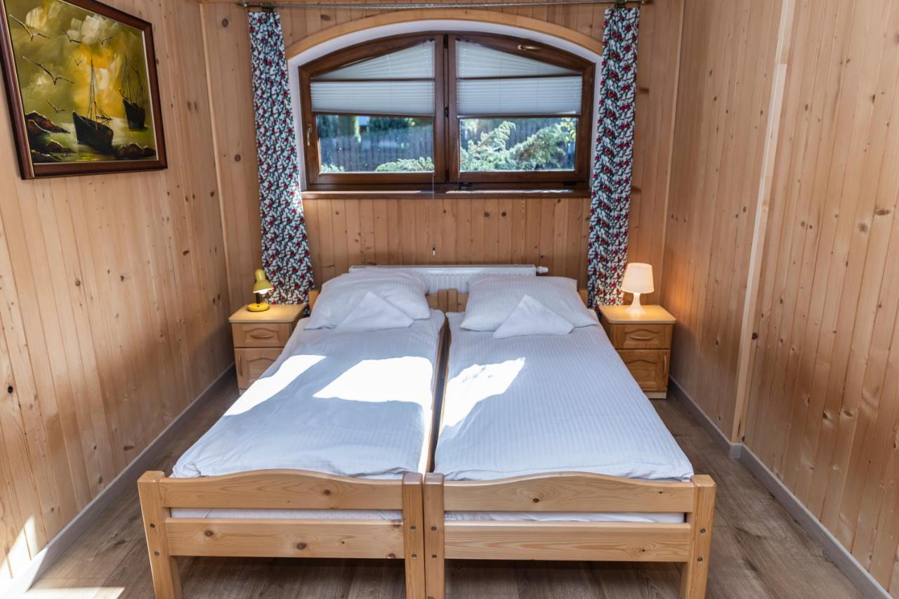 Domy Sywarne Z Sauna I Widokiem Na Gory コシチェリスコ エクステリア 写真